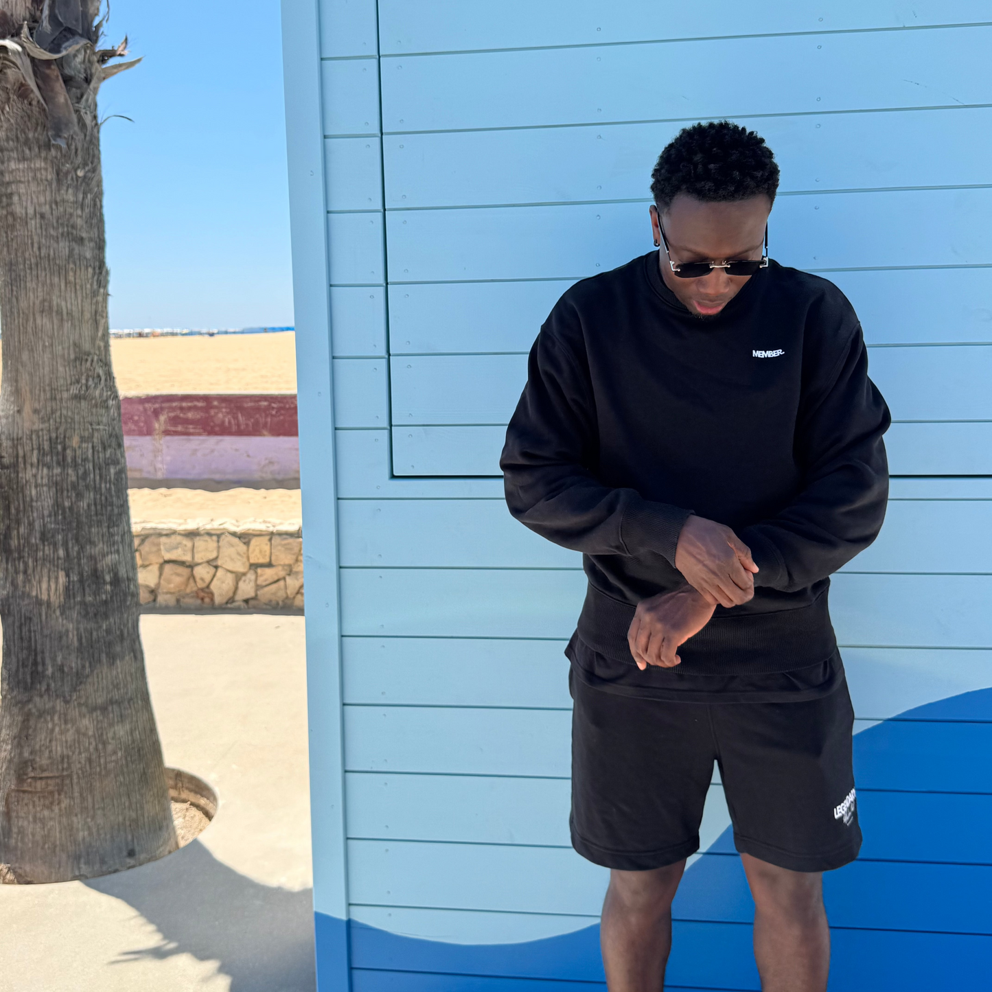 Legendary Members Club Crew Neck Black (350 G/M2)
