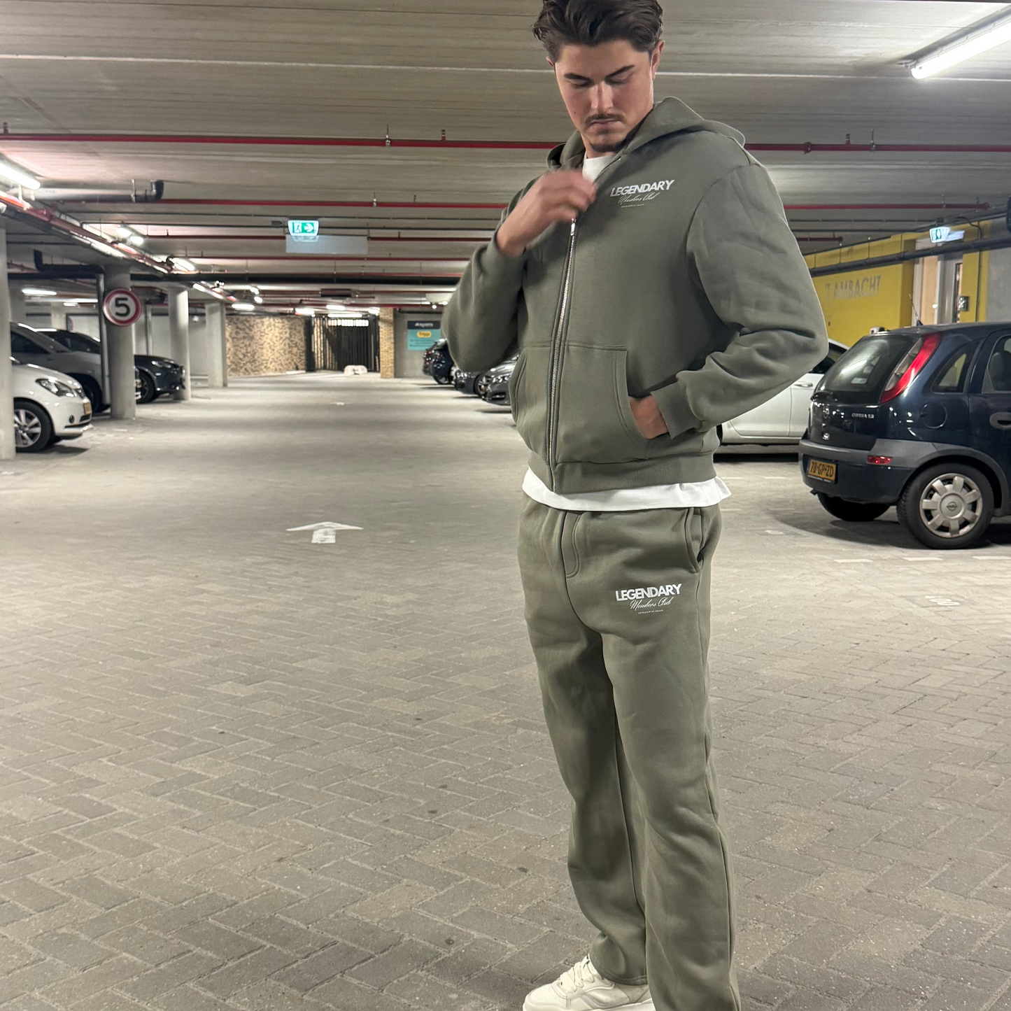 The Wide Fit Jogger Pale Olive